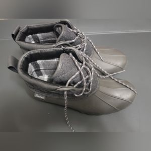 Skechers flannel lined rain boots size 10